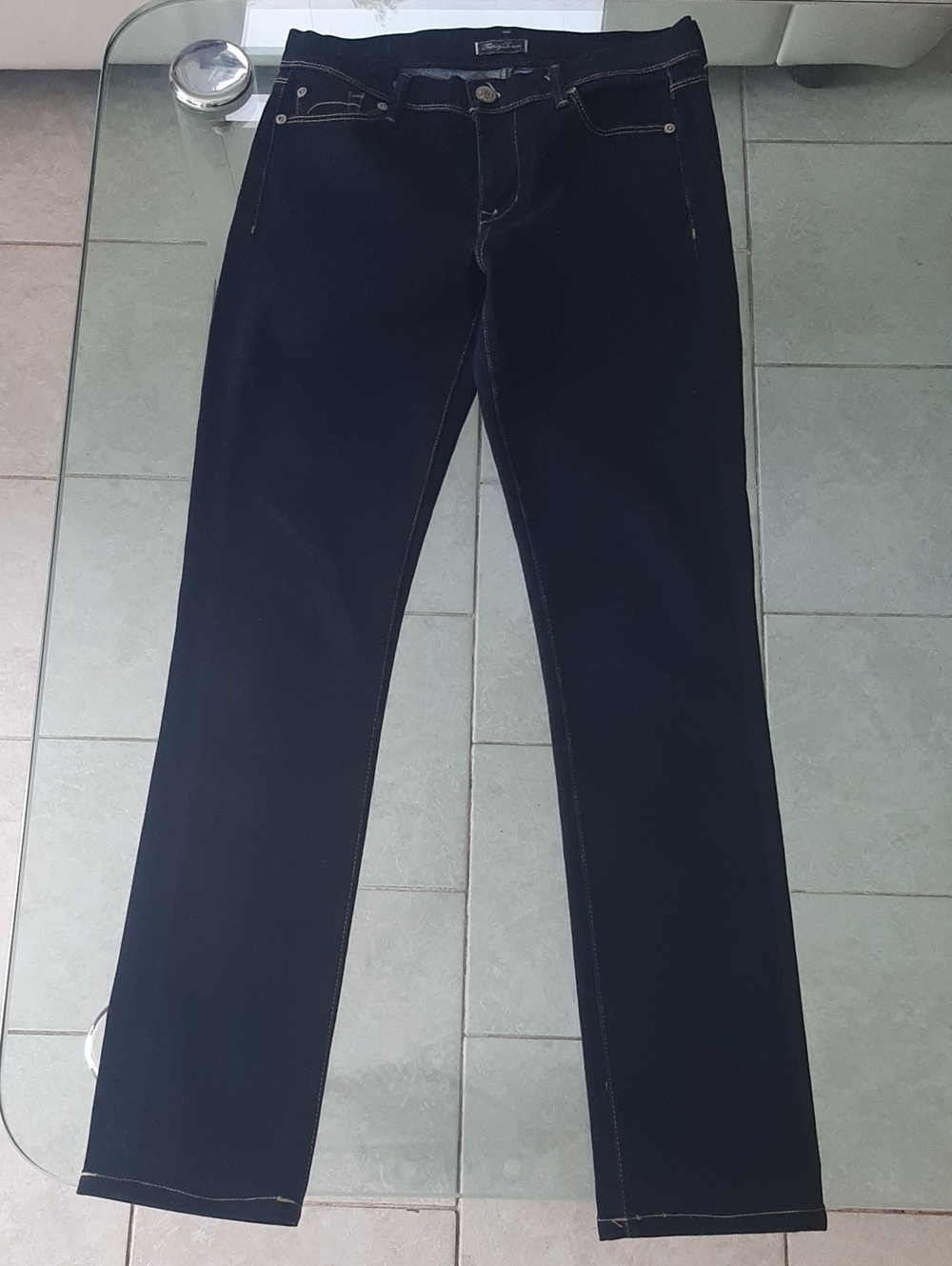 Fidelity💙"STEVIE"NWOT  Scorpion Rinse Straight Leg Jeans Jeans Like New Sz 29 - Picture 3 of 10